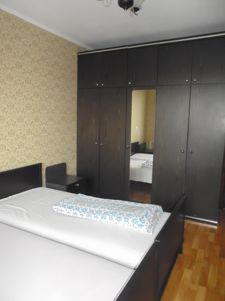 Сдаем посуточно 2-к. квартиру-студию, Орджоникидзе... #5