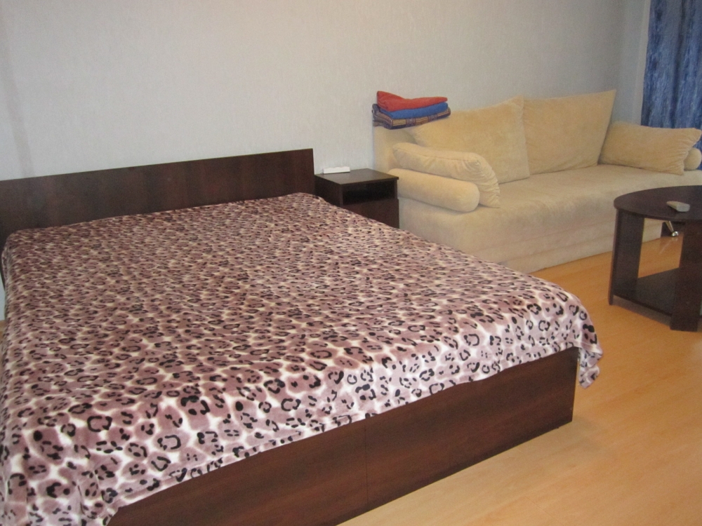 Посуточно, почасово 1-комнатная квартира в самом ц... #2