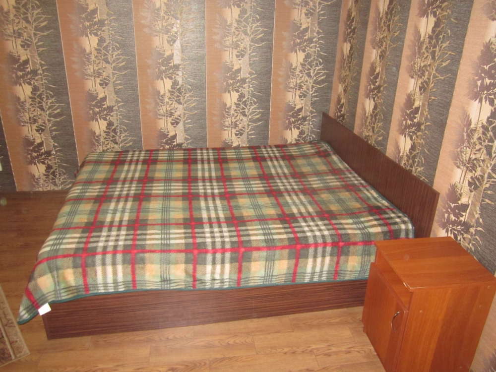 Сдам посуточно в центре города Кременчуг квартиру #15