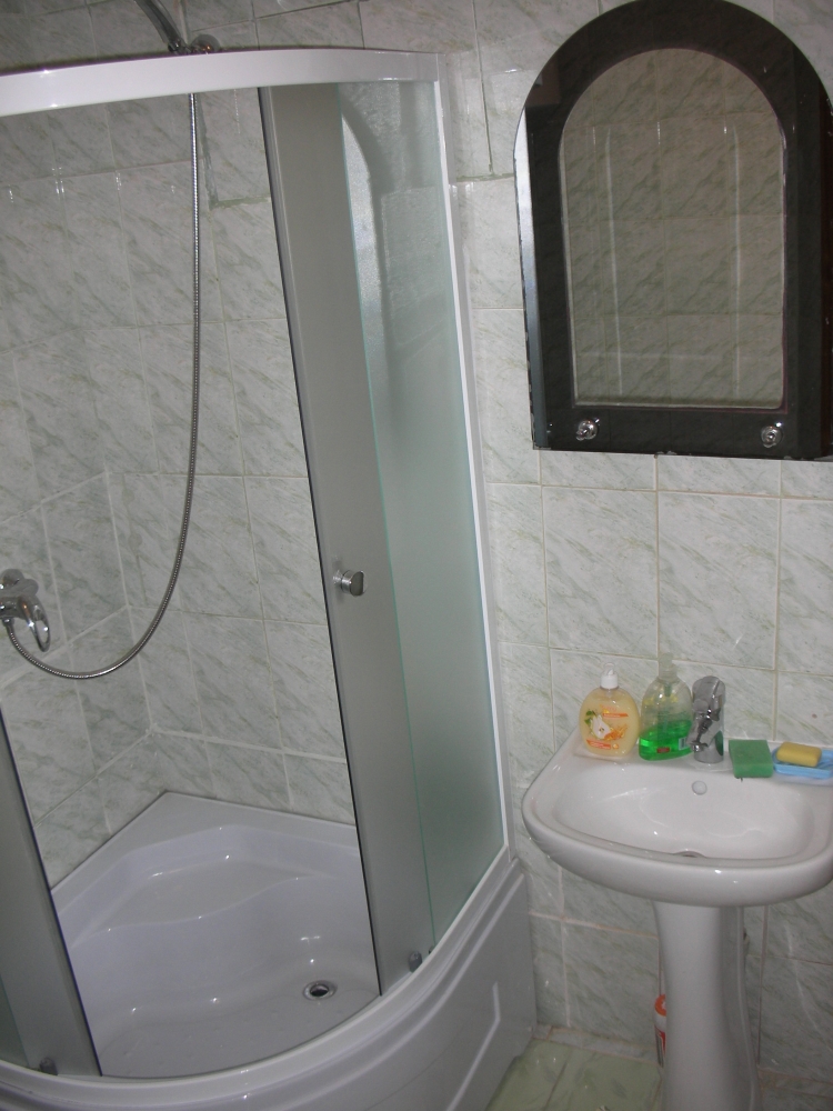 ПОСУТОЧНО 1-К КВАРТИРА МЕЛИТОПОЛЬ  #2