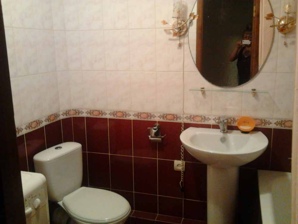 квартира посуточно, почасово напротив 