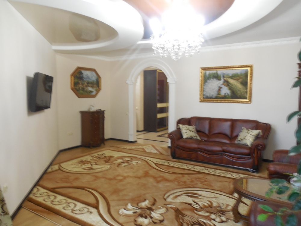 VIP-квартира з джакузі у центрі Трускавця #11