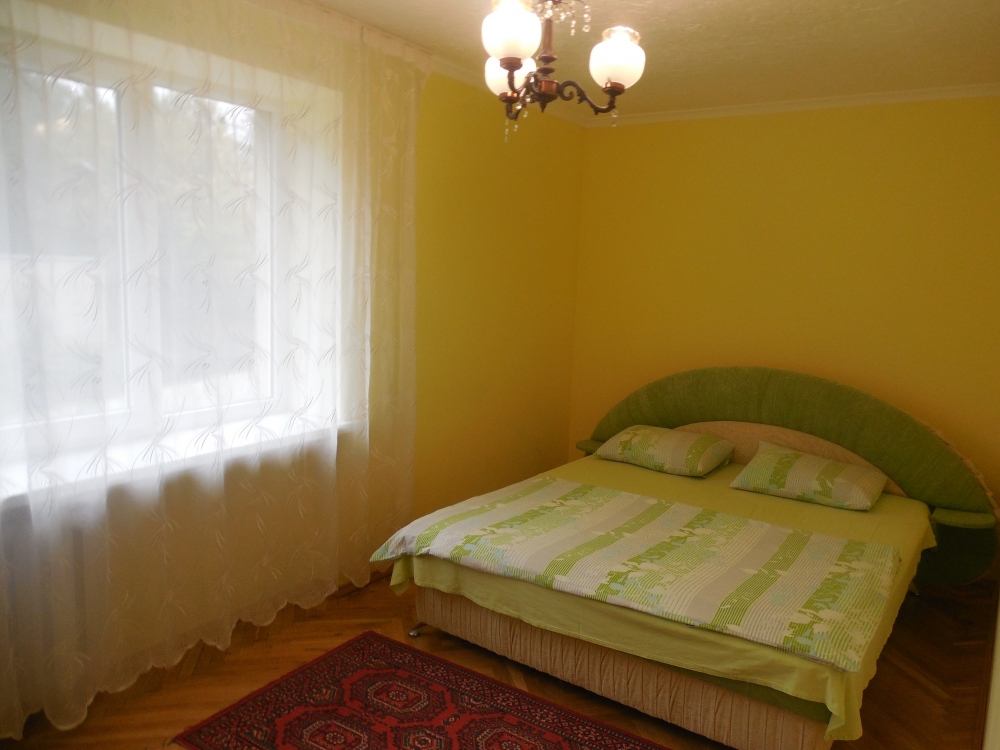 2-х кімнатна квартира біля бювету #6