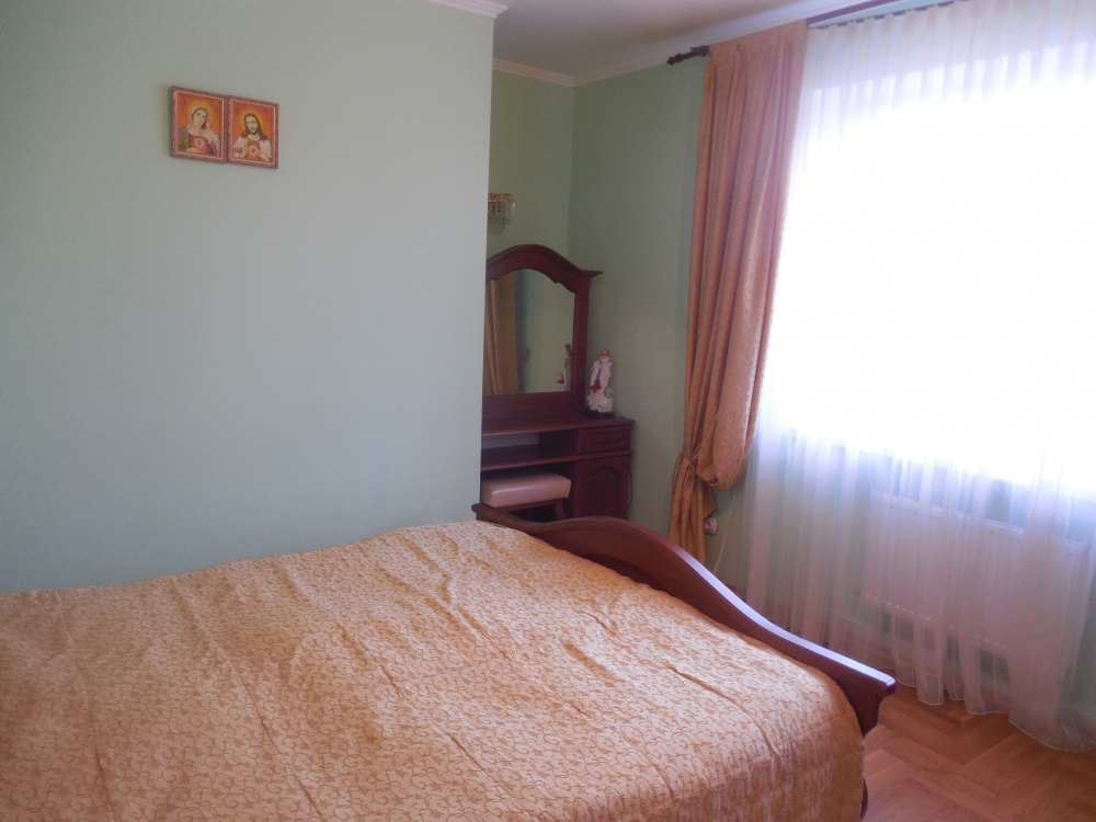 Центр Трускавця - 300м. до бювету #8