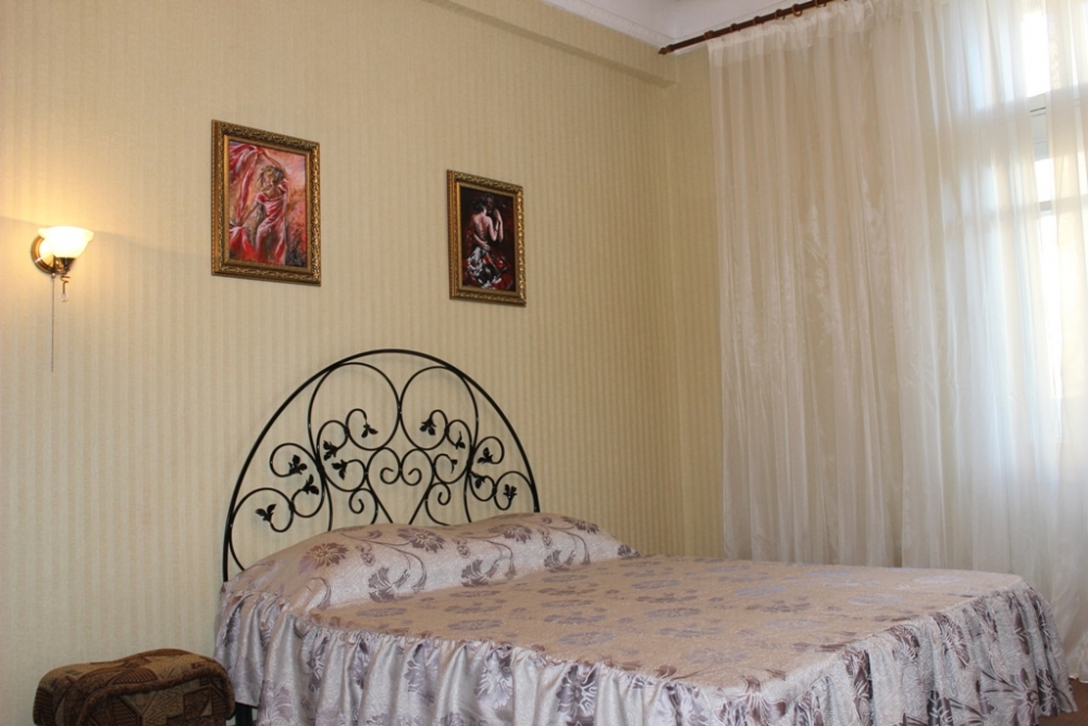 Уютная квартира в самом центре города #4