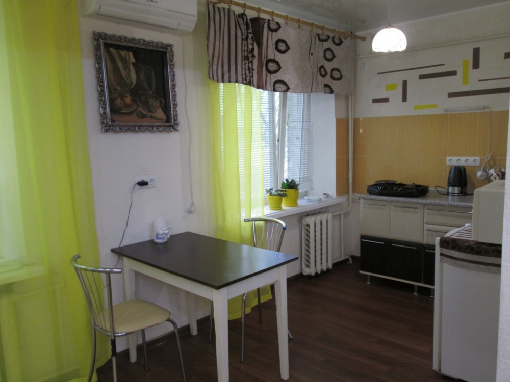 Квартира студия почасово, посуточно #3