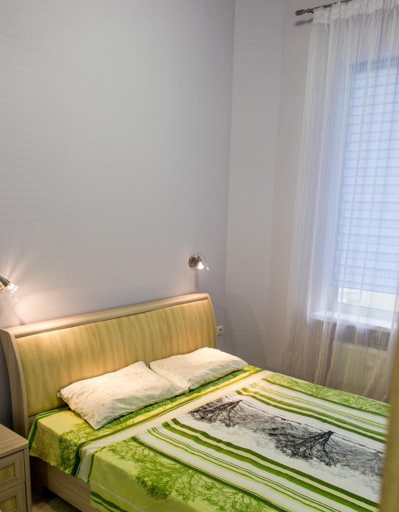 Квартира посуточно возле метро пр.Гагарина #2