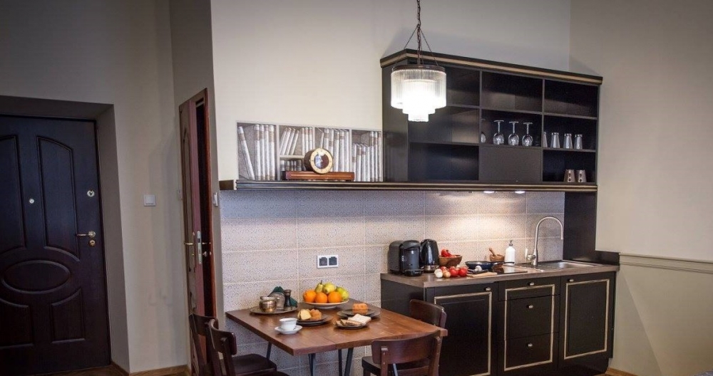 Трехкомнатная квартира в историческом центре #18