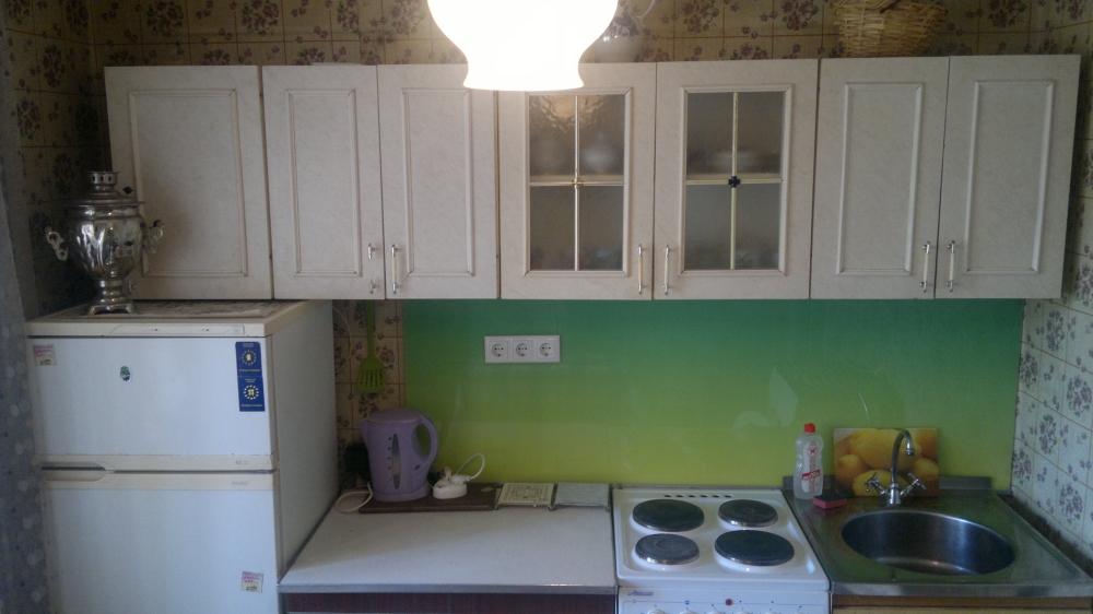 Двухкомнатная раздельная квартира посуточно в Киев... #10