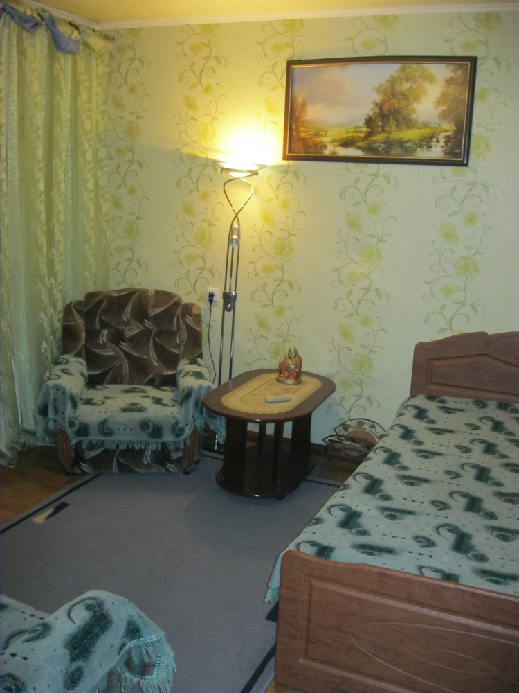 2-комнатная квартира в центре г.Шостка #2