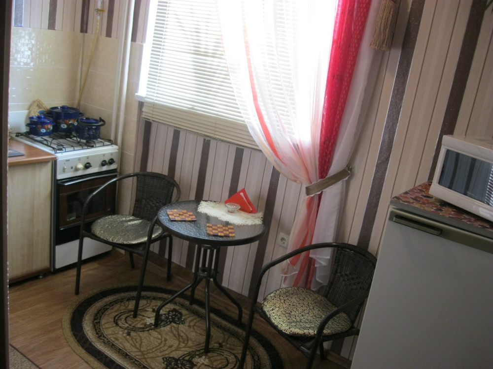 2-комнатная квартира в центре г.Шостка #5