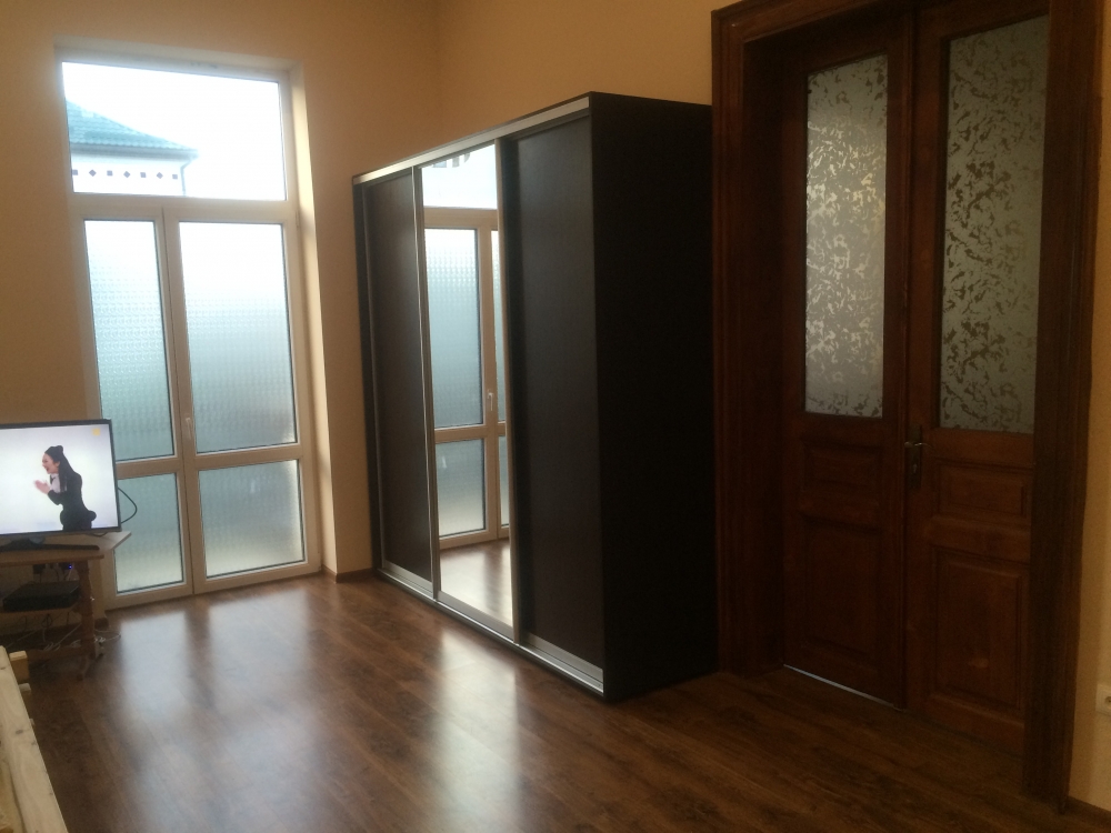 Квартира со всеми удобствами в самом центре города #3