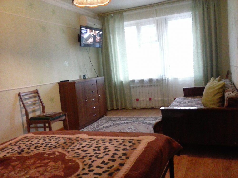 Теплая квартира посуточно в Мариуполе с кондиционе... #2