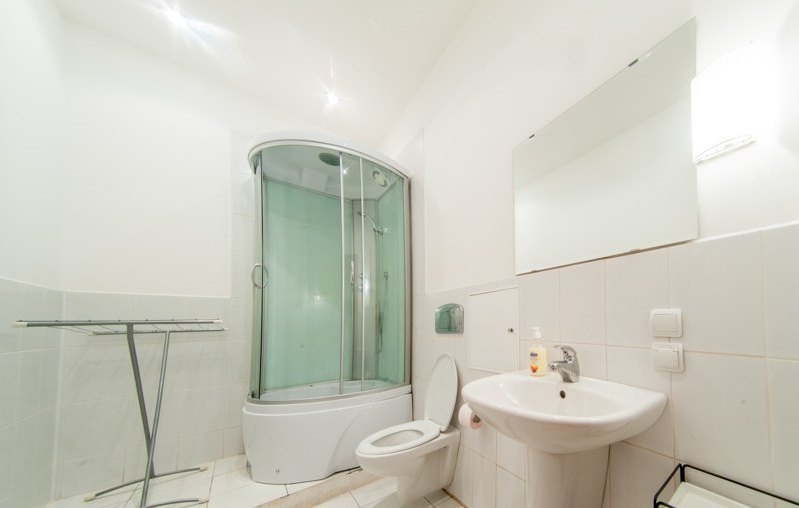 Экзотическая и яркая двушка #10