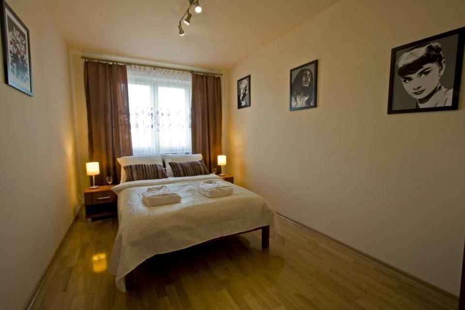 Мягко освещенный хай-тек #8