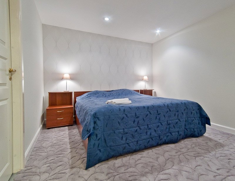 Апартаменты добротного стиля во Львове #11