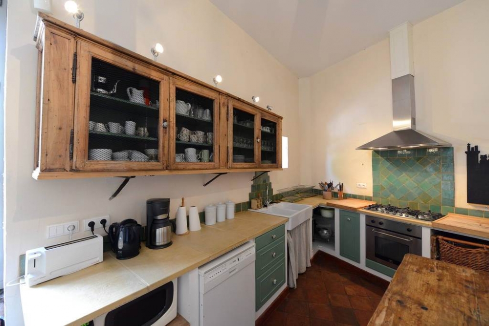 Ванильного цвета ретро квартира #17