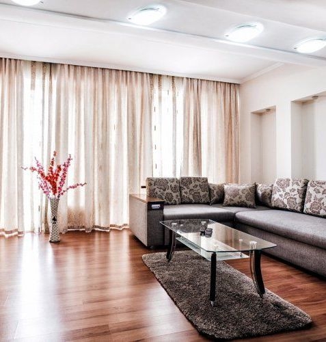 Белоснежная двухкомнатная квартира #3