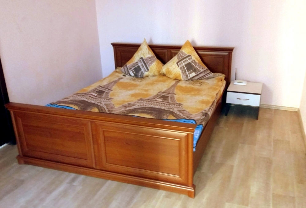 Квартира возле отеля Украина #4