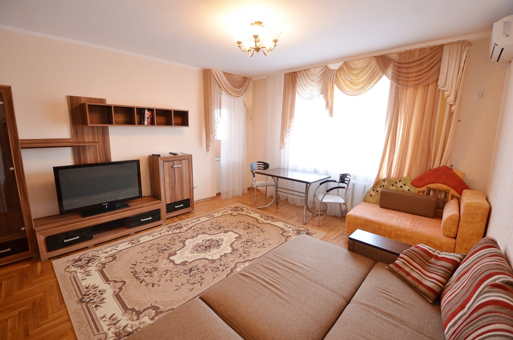 Квартира люкс класса в самом центре города посуточ... #4