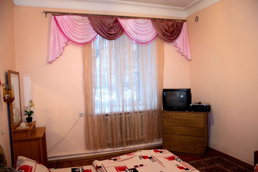 Уютная и современная квартира посуточно в Полтаве #3