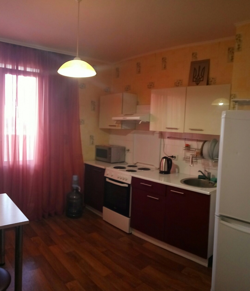 Видовая квартира в Киеве на Левом берегу, ст.м. Ос... #4