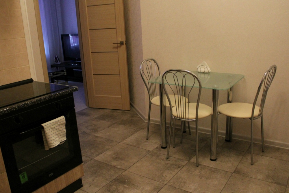 2-к. квартира на сутки в Киеве, ул. Петра Калнышев... #4