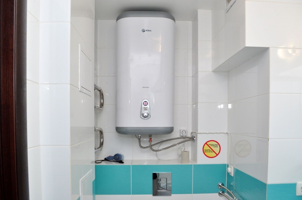 2-к. квартира на сутки в Киеве. ул. Героев Днепра... #4