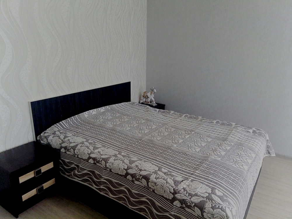 Сдается посуточно! АБСОЛЮТНО НОВАЯ после КАПРЕМОНТ... #2