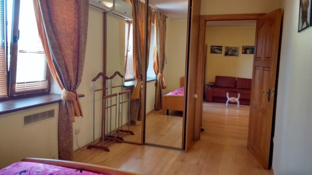 2-х комнатная квартира на Печерске #4