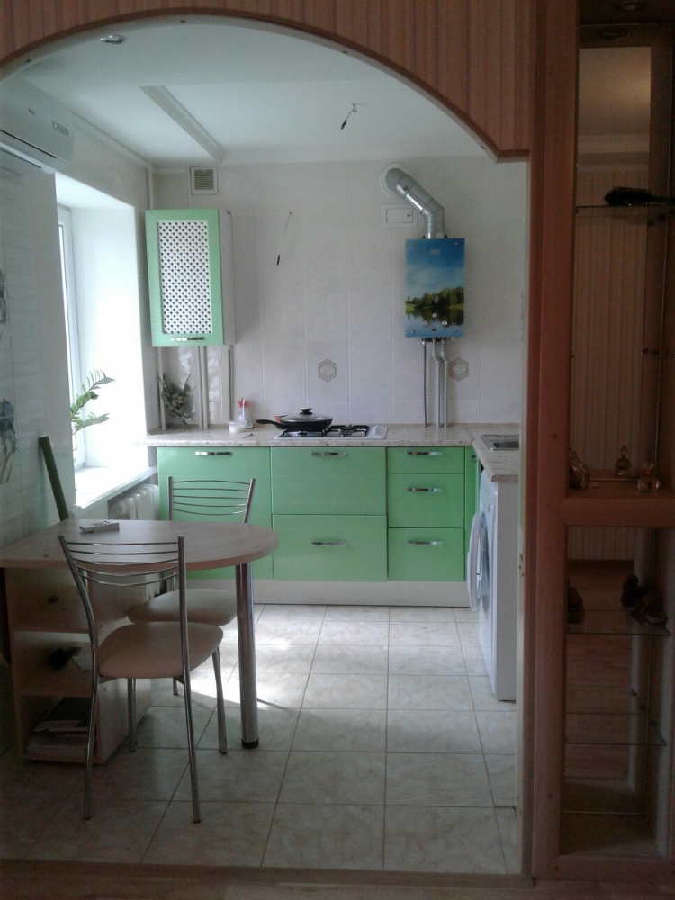 1 ком. квартира посуточно в центре Бердянска #2