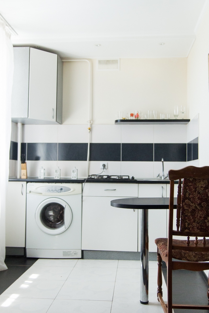 Почасово, посуточно. Кинотеатр Дружба. Проспект Ше... #2