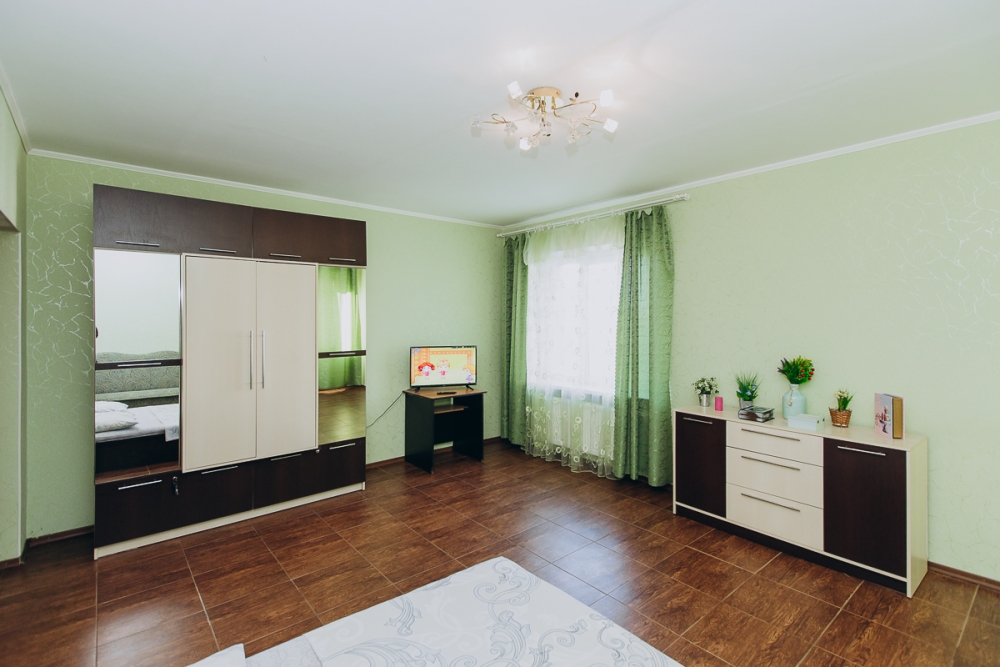 2 комн. 8 спальных мест. Новострой. Док 2 и 3 груп... #6