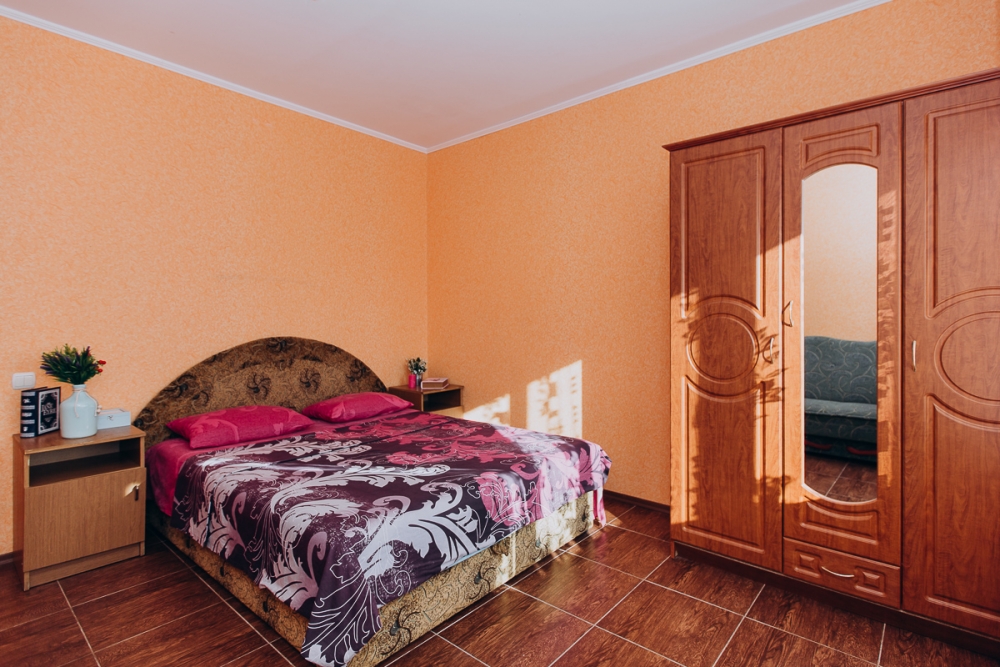 2 комн. 8 спальных мест. Новострой. Док 2 и 3 груп... #8