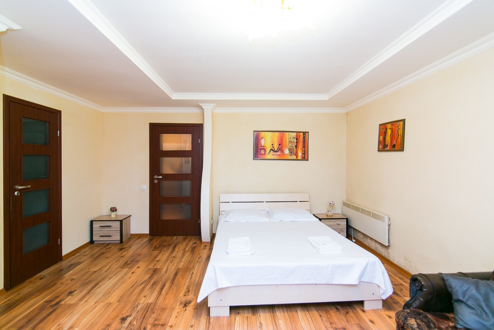 Квартира посуточно. Квартира почасово. ТРЦ Мануфак... #8