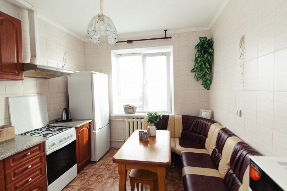 Ильинская, центр. Евроремонт. 2 комнаты. Документы... #4