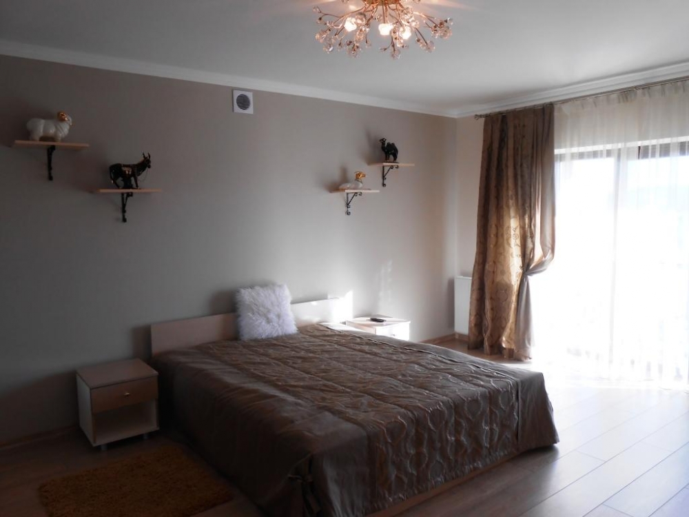 Просторный новопостроенный пятикомнатный трехэтажн... #13