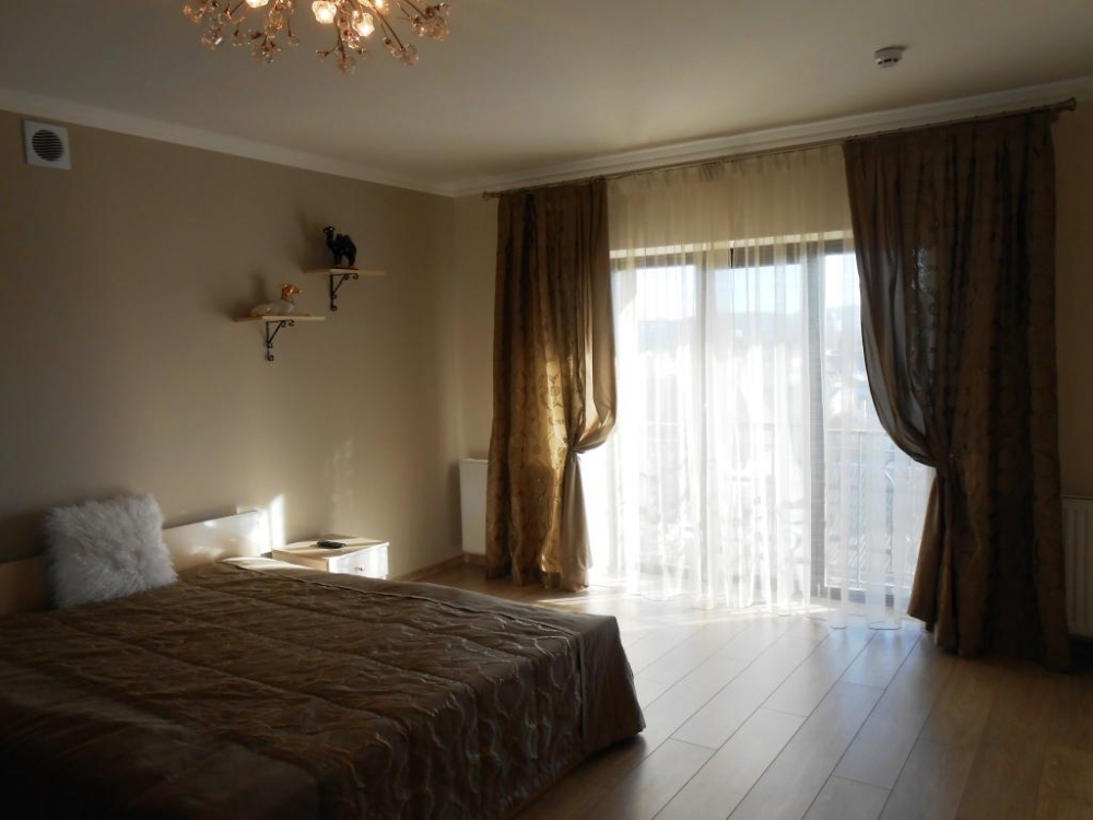 Просторный новопостроенный пятикомнатный трехэтажн... #25