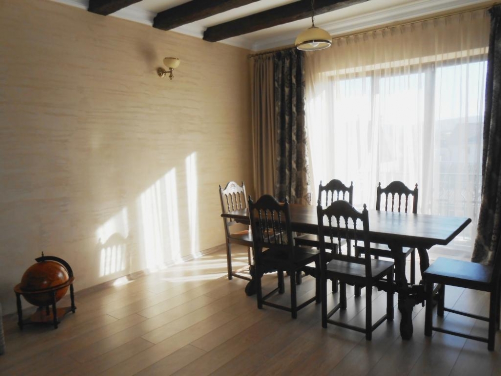 Просторный новопостроенный пятикомнатный трехэтажн... #35