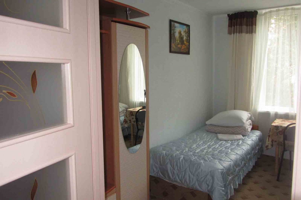 Кімнати, апартаменти з окремим входом #11