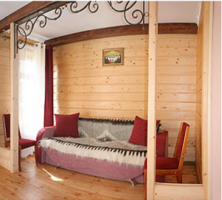 Котедж «ЯРИНКА-ГОРЯНКА» #8