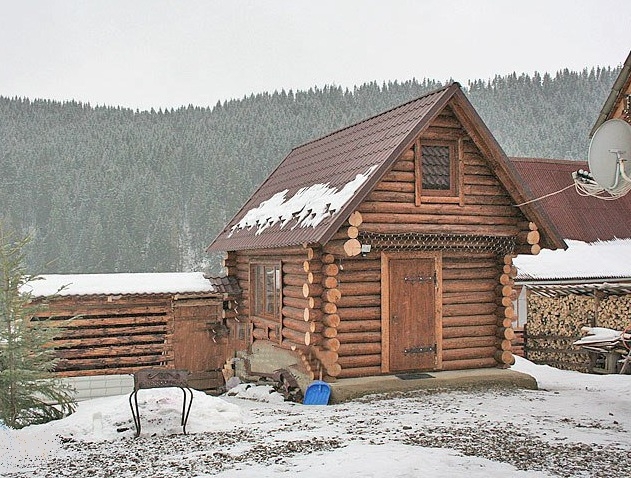 Дерев'яний двоповерховий будинок з 2-х частин на 4... #6