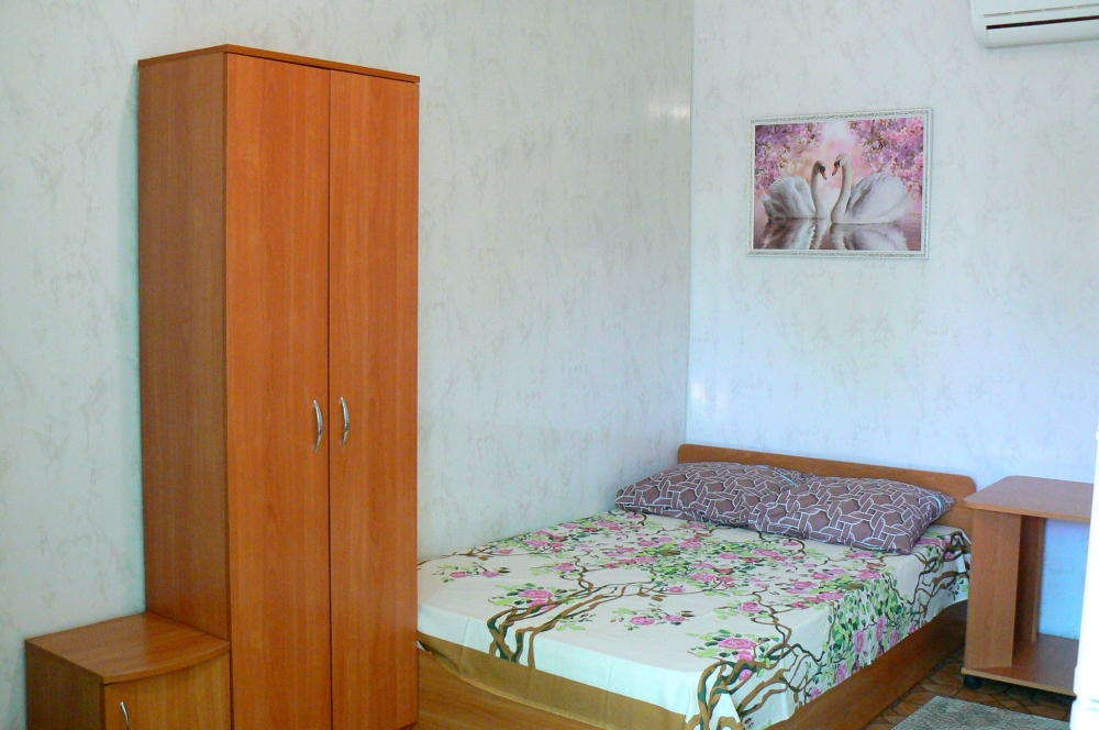 Номера Стандарт в центре Кирилловки #22