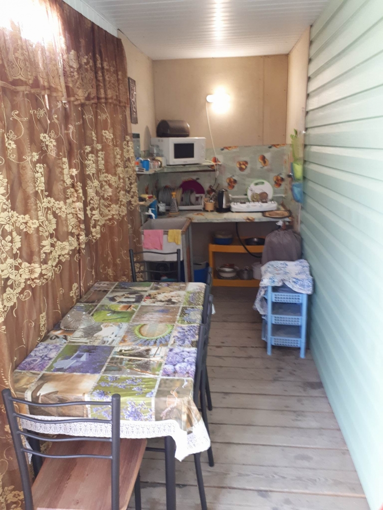 Домик в 50 метрах от моря (