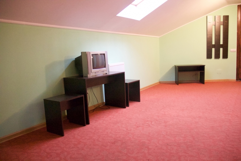 Затишний готель на 