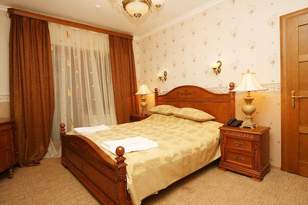 Отель «Піги» #3