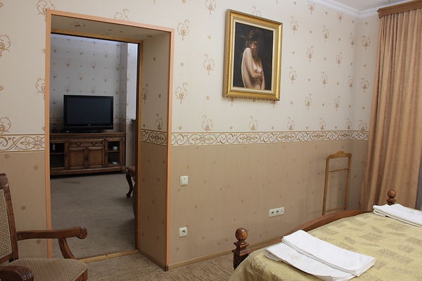 Отель «Піги» #11