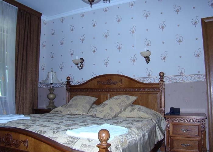 Отель «Піги» #13