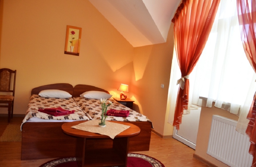 Готель. Номери стандарт, люкс та напівлюкс. #5