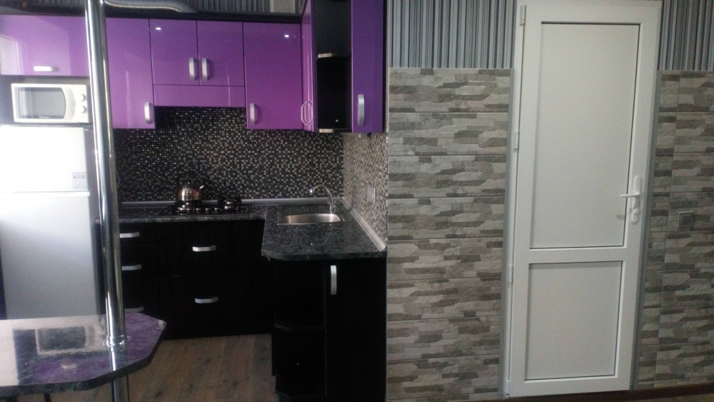 Центр города, рядом бювет #3